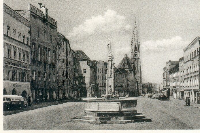 21_Marienbrunnen5.jpg