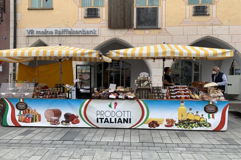 Italienischer Schmankerlmarkt